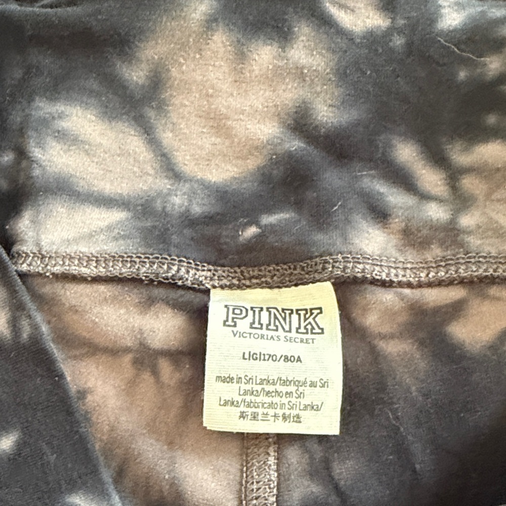PINK Victoria's Secret Black and Gray Leggings - Picture 2 of 3